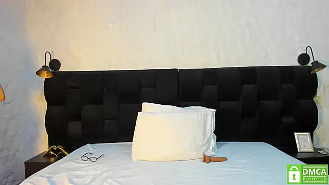 Snapshot of Ava_Bonny chatting on 06-16-26, 03:06 Ava Bonny online show from 06-16-26, 03:06
