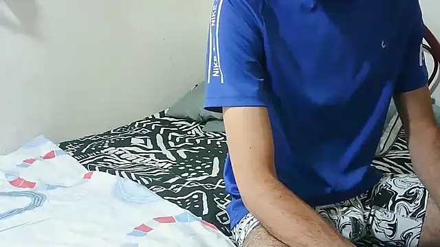 coplehot27 online show from 09-10-25, 04:06