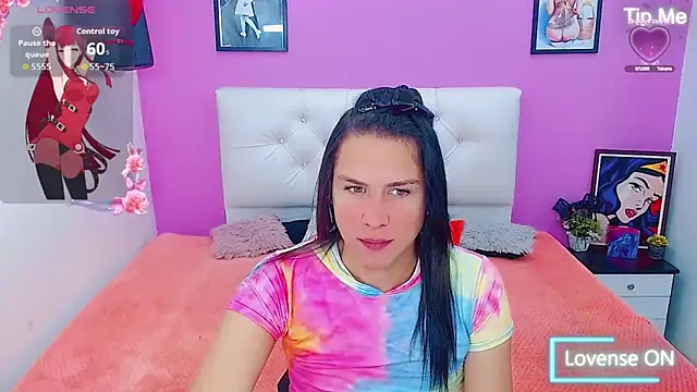 Snapshot of Azley_sweet chatting on 10-01-25, 03:49 Azley sweet online show from 10-01-25, 03:49