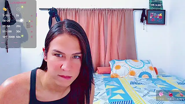 Snapshot of Azley_sweet chatting on 02-13-25, 08:03 Azley sweet online show from 02-13-25, 08:03