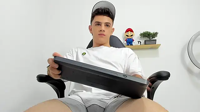 Mikecooper online show from 09-24-25, 02:07