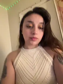 CharmingMaddie online show from 04-09-26, 05:42