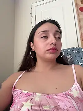 CharmingMaddie online show from 04-18-26, 05:15