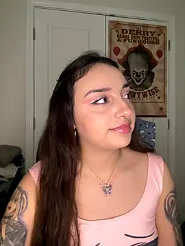 CharmingMaddie online show from 12-03-25, 07:24