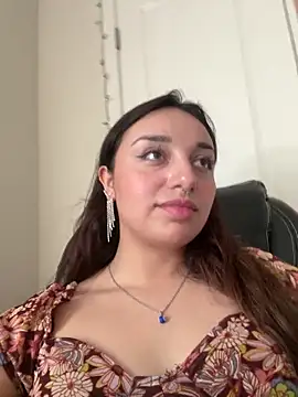 CharmingMaddie online show from 01-17-26, 04:43