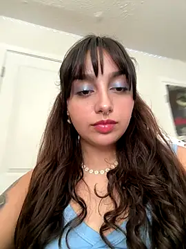 Snapshot of CharmingMaddie chatting on 09-17-25, 05:59 CharmingMaddie online show from 09-17-25, 05:59