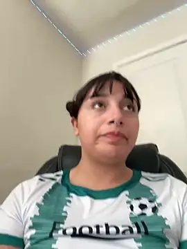 CharmingMaddie online show from 10-30-25, 03:20