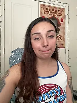 CharmingMaddie online show from 04-17-26, 03:15