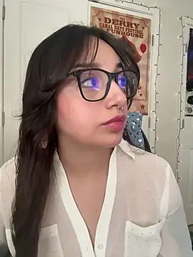 CharmingMaddie online show from 03-16-26, 05:59