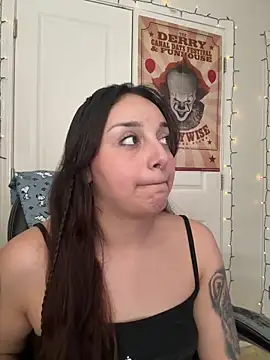 CharmingMaddie online show from 03-13-26, 07:41