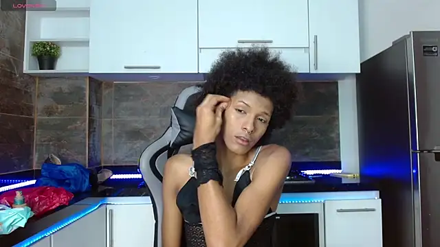 Violett Salvatore online show from 01-11-26, 03:08