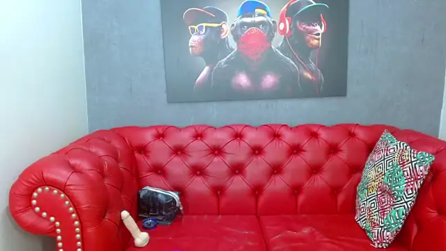 Violett Salvatore online show from 11-12-25, 04:11