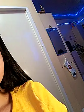 yumi yum online show from 04-16-26, 10:12