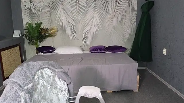 Sabina Ros online show from 10-29-25, 07:18