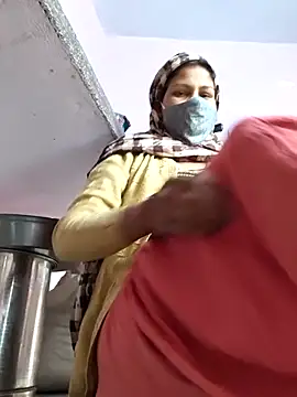 Love-pari077 online show from 11-18-25, 01:54