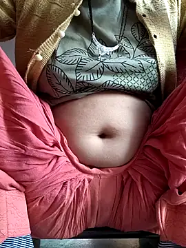 Love-pari077 online show from 11-15-25, 01:53