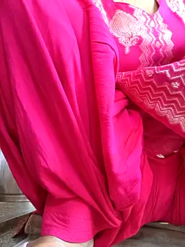 Love-pari077 online show from 02-15-26, 07:42