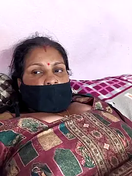 Love-pari077 online show from 02-12-26, 02:39