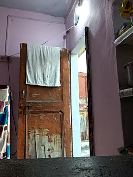 Love-pari077 online show from 10-18-25, 01:07