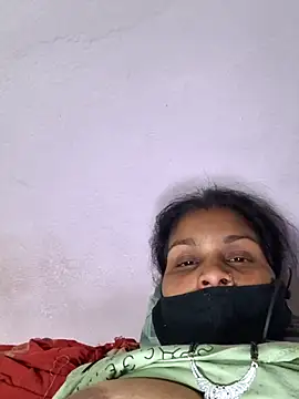 Love-pari077 online show from 11-11-25, 04:13