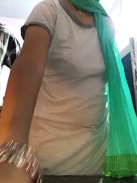 Love-pari077 online show from 10-23-25, 11:58