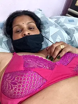 Love-pari077 online show from 03-03-26, 03:41