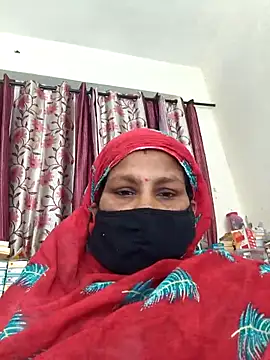 Snapshot of Love-pari077 chatting on 04-24-26, 04:36 Love-pari077 online show from 04-24-26, 04:36