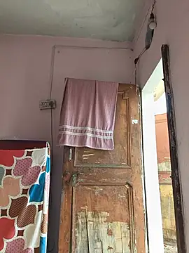 Snapshot of Love-pari077 chatting on 05-16-26, 01:26 Love-pari077 online show from 05-16-26, 01:26