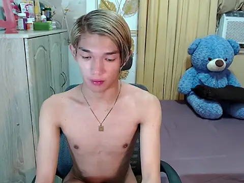 Snapshot of fuckerfriendsxx chatting on 06-03-26, 02:33 fuckerfriendsxx online show from 06-03-26, 02:33
