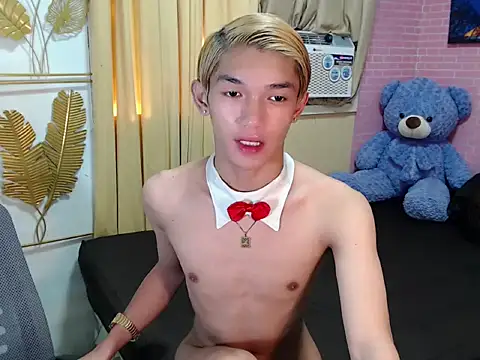 Snapshot of fuckerfriendsxx chatting on 04-29-26, 10:38 fuckerfriendsxx online show from 04-29-26, 10:38