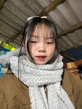 Snapshot of AdamLazis chatting on 02-05-26, 01:01 AdamLazis online show from 02-05-26, 01:01