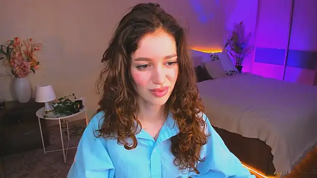 ChristinaConteeree online show from 10-06-25, 07:25