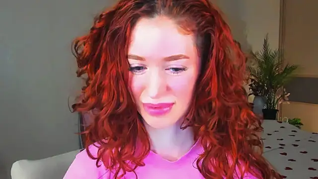 Snapshot of ChristinaConteeree chatting on 07-11-26, 11:21 ChristinaConteeree online show from 07-11-26, 11:21