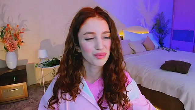 ChristinaConteeree online show from 10-10-25, 08:20