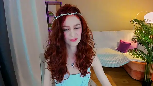 ChristinaConteeree online show from 10-16-25, 01:52