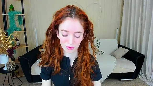 ChristinaConteeree online show from 02-07-26, 04:15