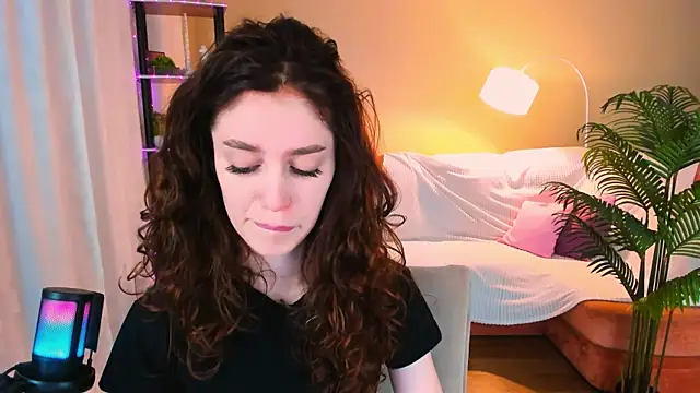 ChristinaConteeree online show from 10-03-25, 04:19