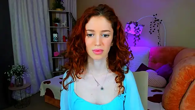 ChristinaConteeree online show from 06-03-26, 07:07