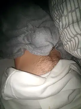 Snapshot of Hornyhrony chatting on 09-28-25, 12:06 Hornyhrony online show from 09-28-25, 12:06