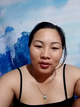 Snapshot of Love-Ly99 chatting on 10-03-25, 10:44 Love-Ly99 online show from 10-03-25, 10:44