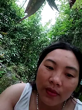 Snapshot of Love-Ly99 chatting on 09-15-25, 11:05 Love-Ly99 online show from 09-15-25, 11:05