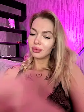 Snapshot of miss_veroNika chatting on 10-04-25, 03:08 miss veroNika online show from 10-04-25, 03:08