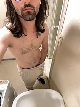 Frankieyyy1 online show from 10-30-25, 08:34