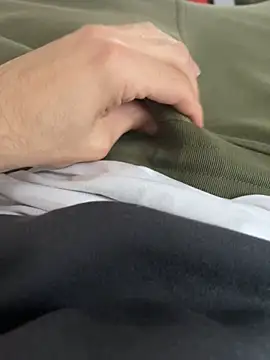 Frankieyyy1 online show from 10-02-25, 01:03