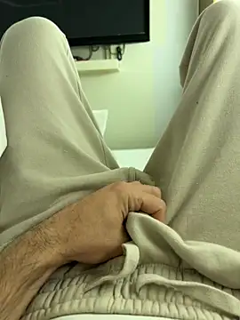 Frankieyyy1 online show from 11-14-25, 10:30