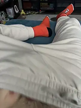 Frankieyyy1 online show from 12-20-25, 08:28