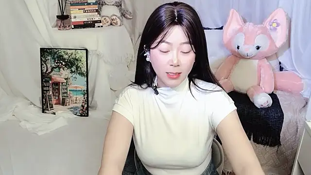 Emmaq996 online show from 04-12-26, 04:49