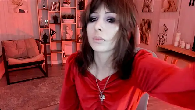 CrystallBloom online show from 10-04-25, 01:40