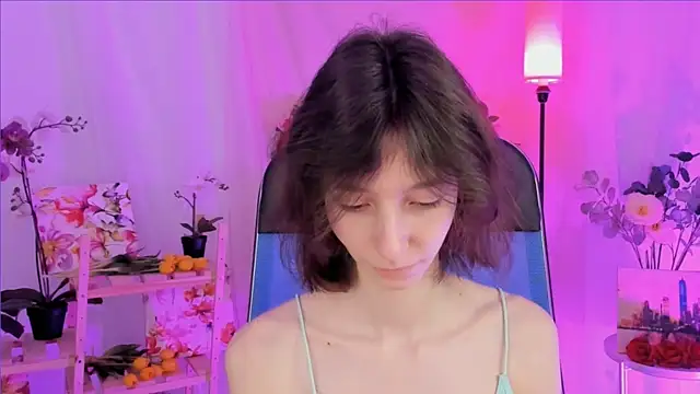 EmmanuellBrown online show from 12-21-25, 04:03