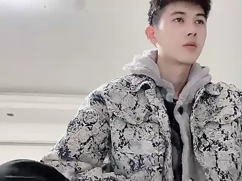 xiaojie2563 online show from 12-01-25, 11:11